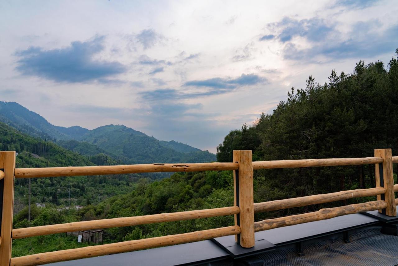 Qazaq Auyl Eco Hotel Almaty Eksteriør billede