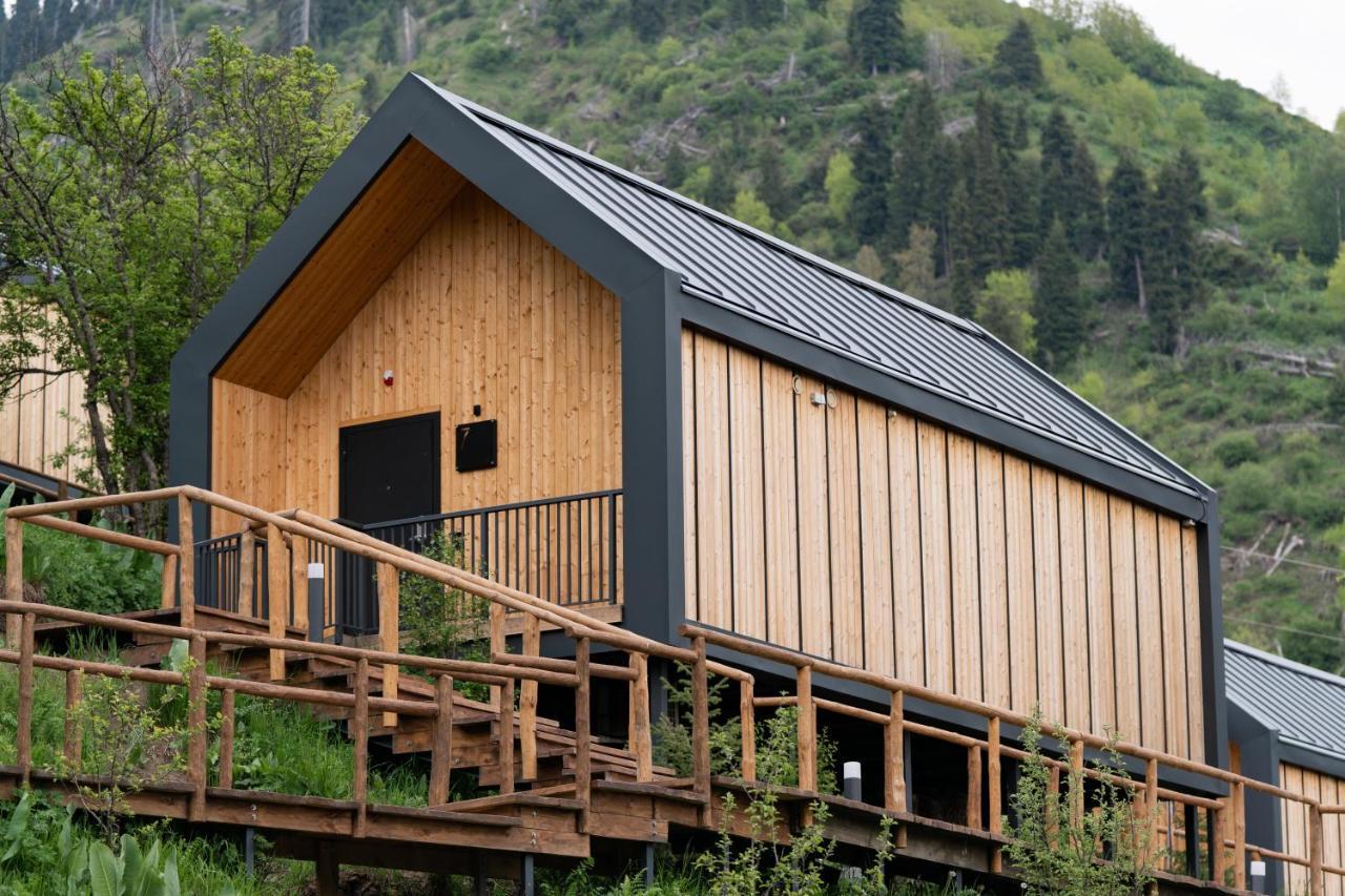 Qazaq Auyl Eco Hotel Almaty Eksteriør billede