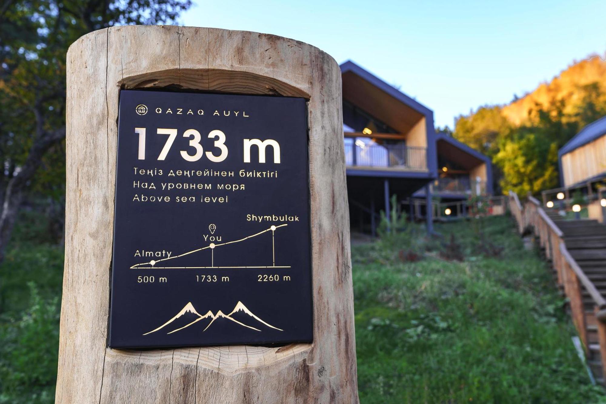 Qazaq Auyl Eco Hotel Almaty Eksteriør billede