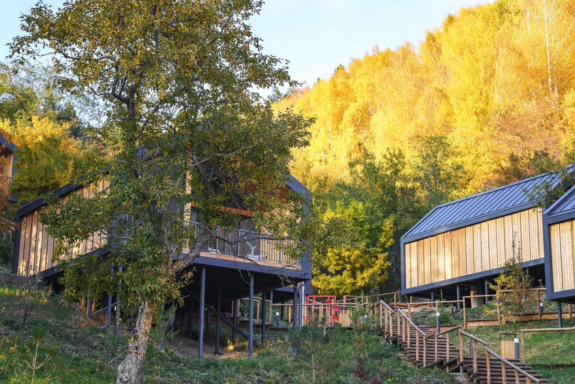 Qazaq Auyl Eco Hotel Almaty Eksteriør billede