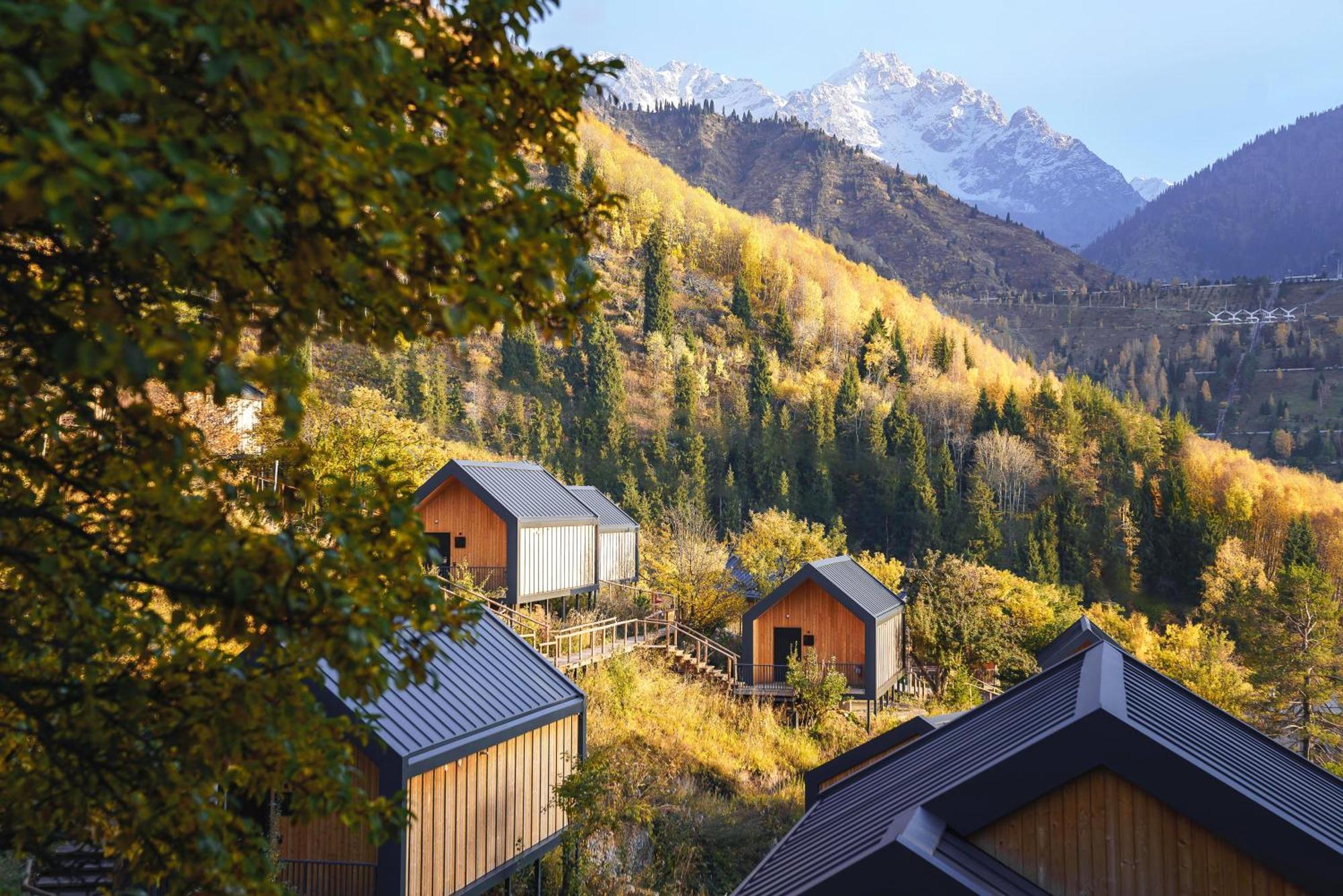 Qazaq Auyl Eco Hotel Almaty Eksteriør billede