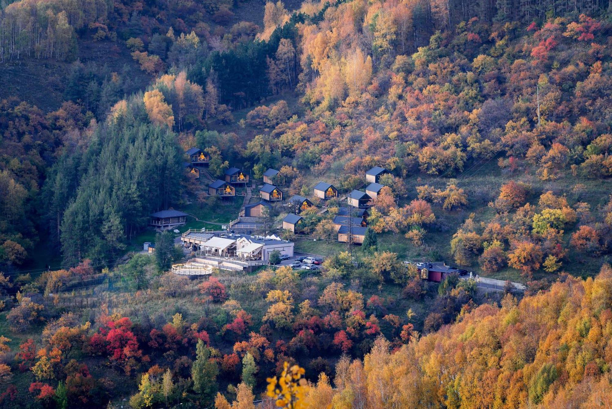 Qazaq Auyl Eco Hotel Almaty Eksteriør billede