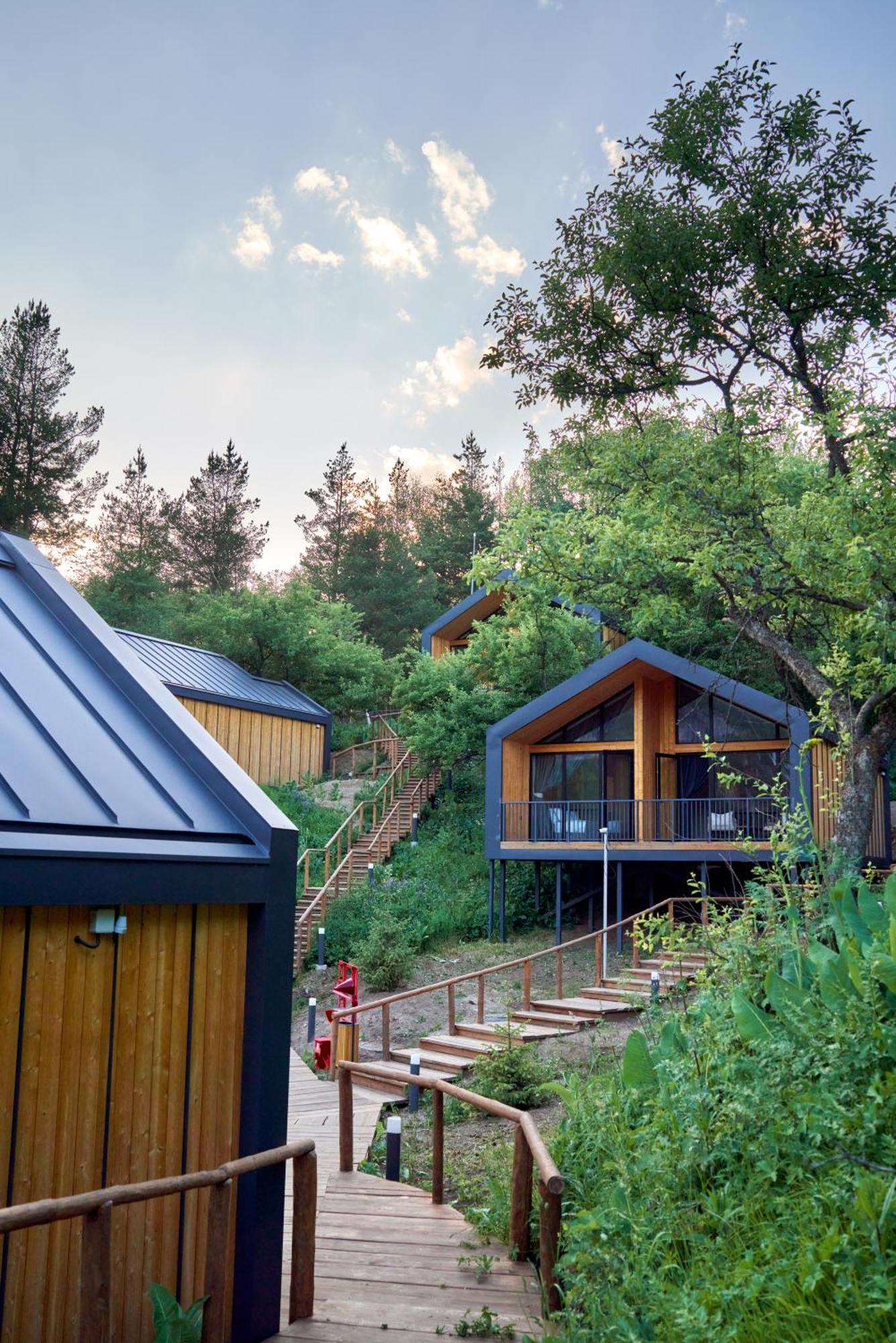 Qazaq Auyl Eco Hotel Almaty Eksteriør billede